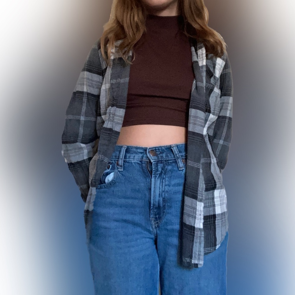 black/grey plaid flannel top